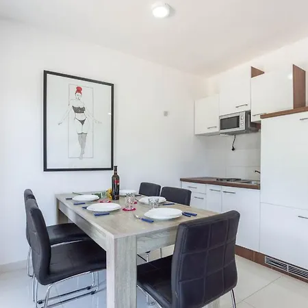 Apartmán U Kastelima Kaštela